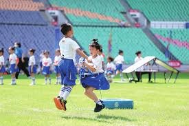 2025 年 11 月：道奇队在大洛杉矶地区举行第二次“十年三冠”庆祝游行