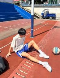 头米光年免按键对讲机：滑雪教学的“超轻信使”