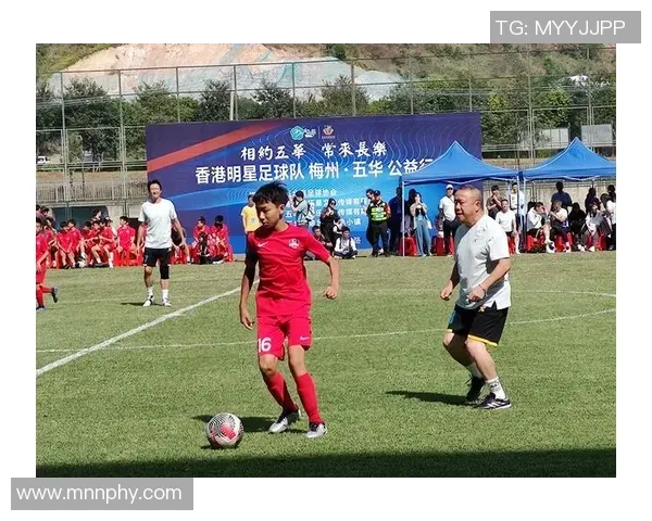 夸安萨：完成英格兰首秀是梦想成真，图赫尔在今早确认我首发